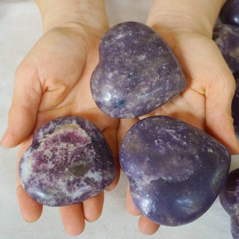 ✨Charged✨ Lepidolite Gemstone Hearts - Picture 4 of 9